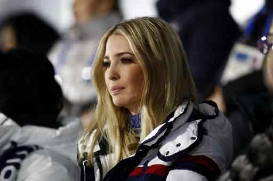 Spanning rond Noord-Korea - Ivanka Trump en Noord-Koreaanse generaal houden afstand tijdens slotceremonie Winterspelen