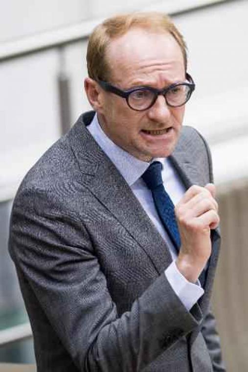 Weyts reageert op Fremault: "Nuts!"