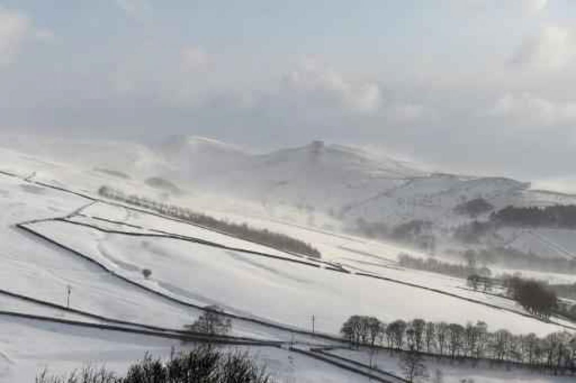 Winterweer verlamt het leven in Groot-Brittannië en Japan