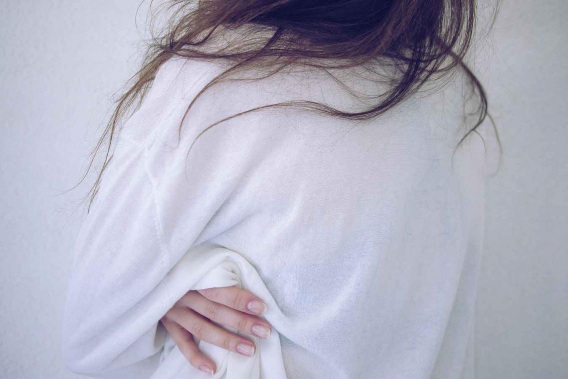 Menstruatie kan net zo pijnlijk zijn als een hartaanval