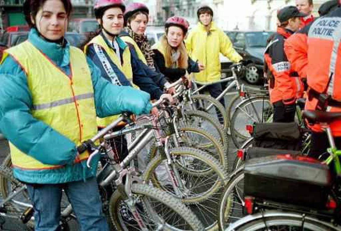 Helft van de Vlamingen maakt zich zorgen over veiligheid van kinderen in het verkeer