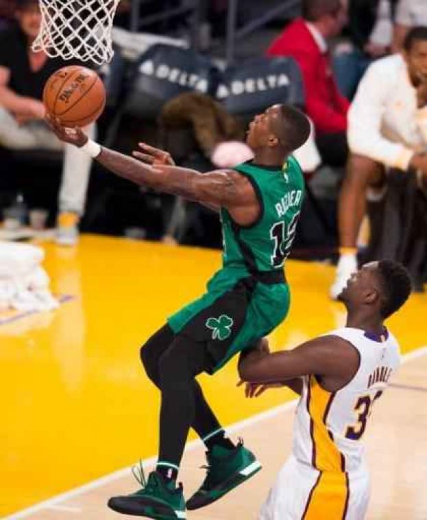 Boston heeft ticket voor play-offs in NBA op zak