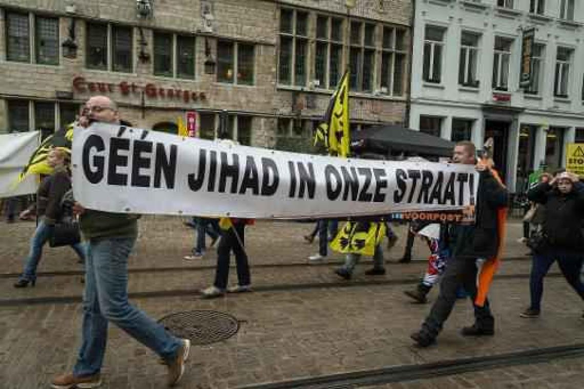 Betoging van Voorpost tegen nieuwe moskee in Gent verloopt vlekkeloos