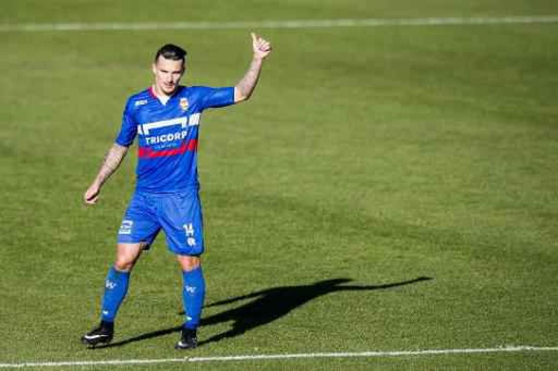 Belgen in het buitenland - PSV lijdt grootste nederlaag sinds 1964