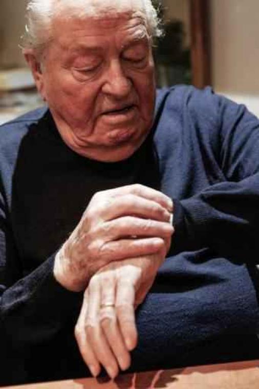 Jean-Marie Le Pen niet langer erevoorzitter van Franse Front National