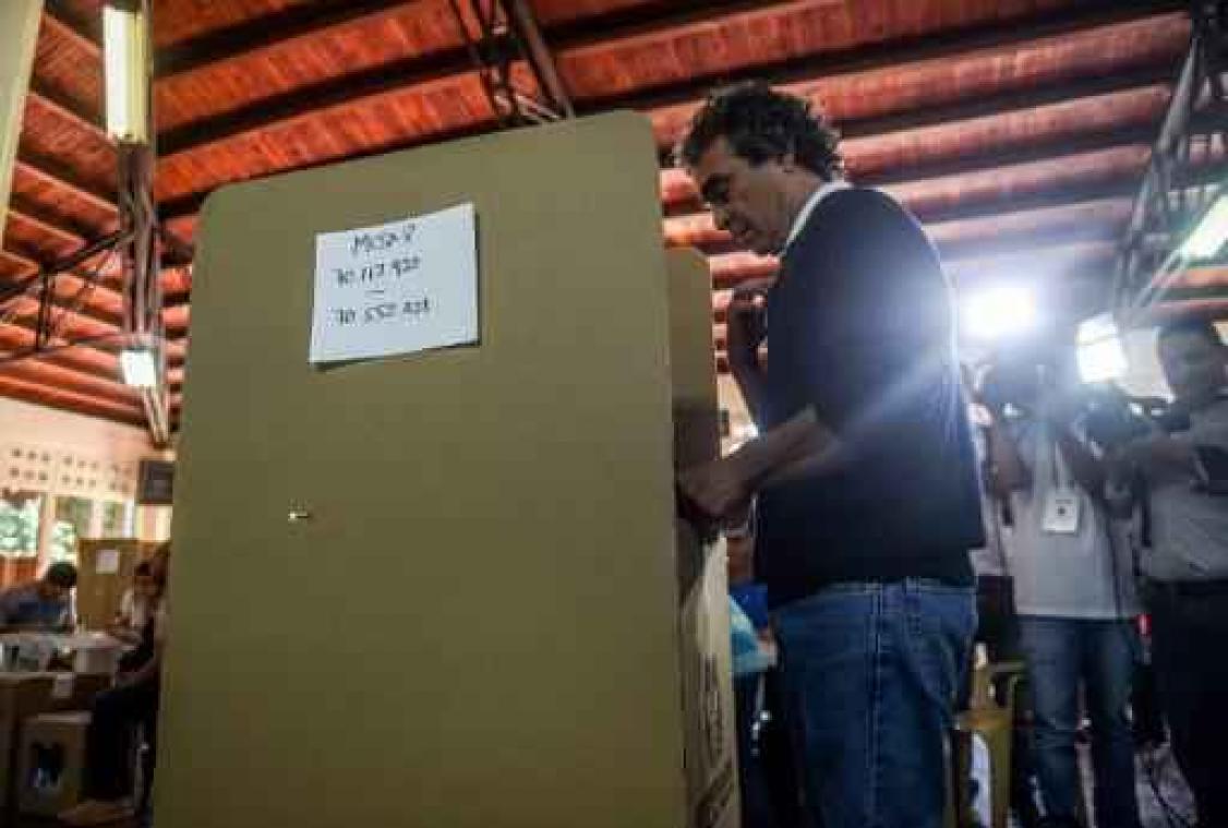 Colombiaanse stemlokalen open voor historische verkiezingen