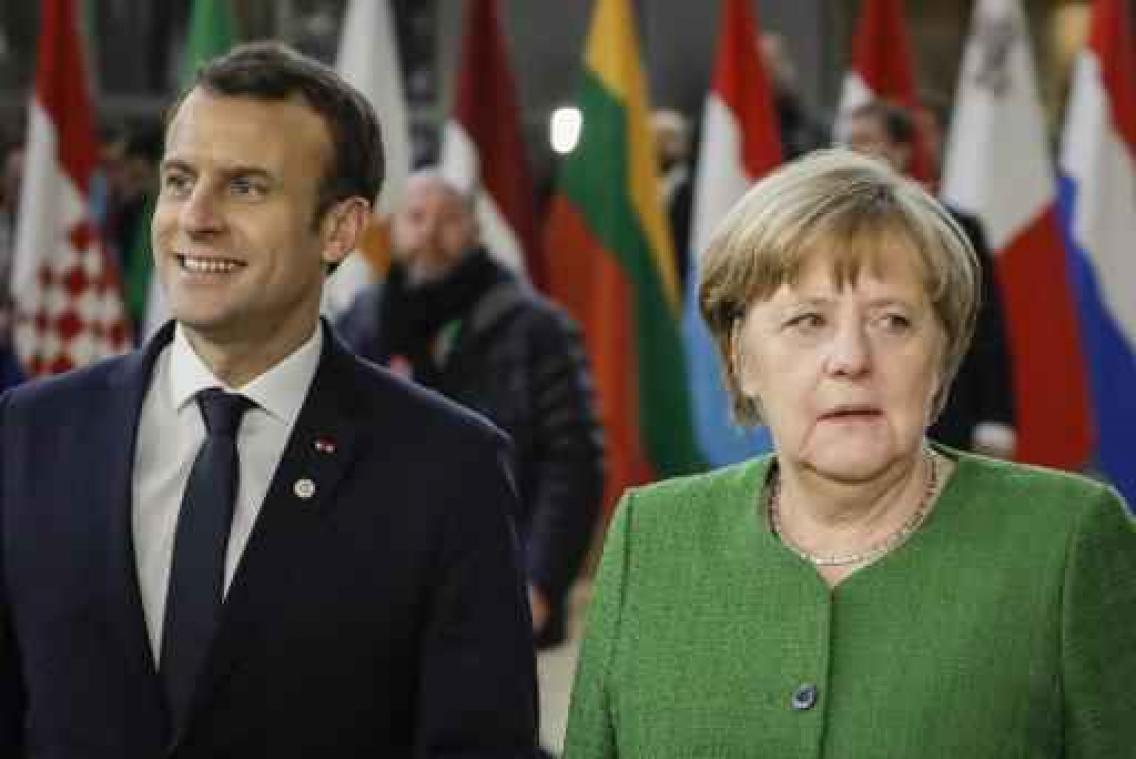 Merkel en Macron blazen Frans-Duitse as nieuw leven in