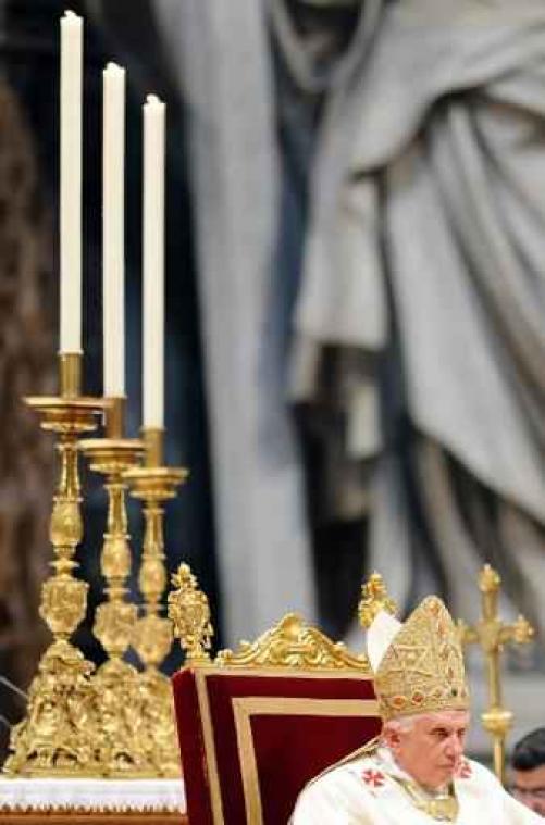 Benedictus XVI hekelt "dwaze" vergelijking met paus Franciscus