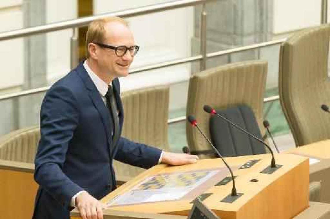 Weyts: "Dit voorjaar nog akkoord met vakbonden over minimumdienstverlening bij De Lijn"