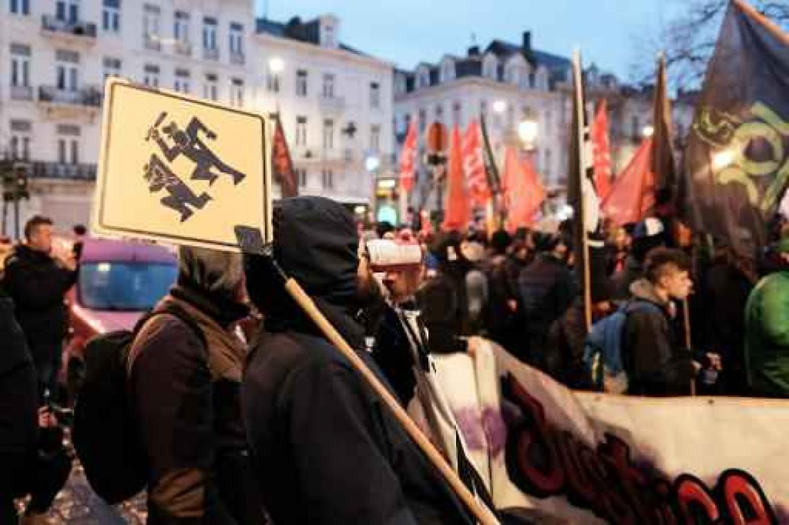 Tweehonderdtal personen protesteert in Brussel tegen politiegeweld