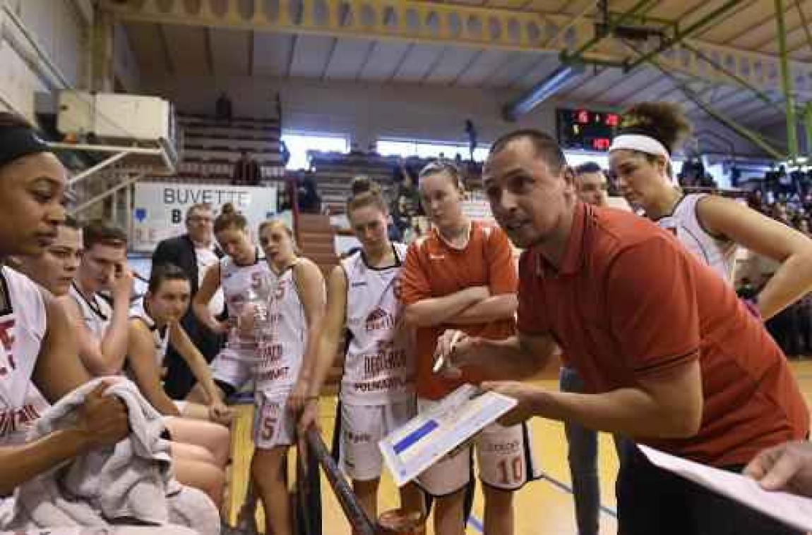 Waregem klopt Sint-Katelijne-Waver en plaatst zich voor finale