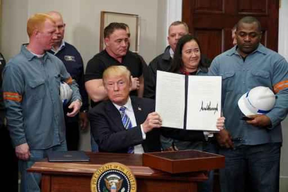 Beroepsverenigingen roepen Trump op niet door te gaan met importheffingen voor China