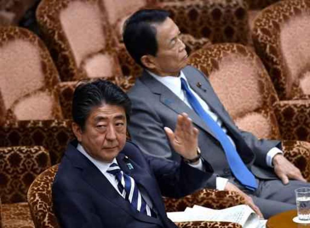 Japanse eerste minister moet zich verdedigen in schandaal rond vastgoedfraude