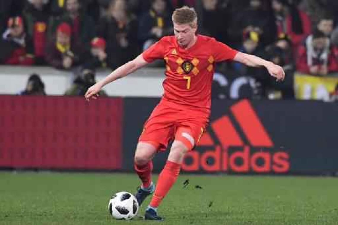 Rode Duivels trekken met geel uitshirt naar Rusland
