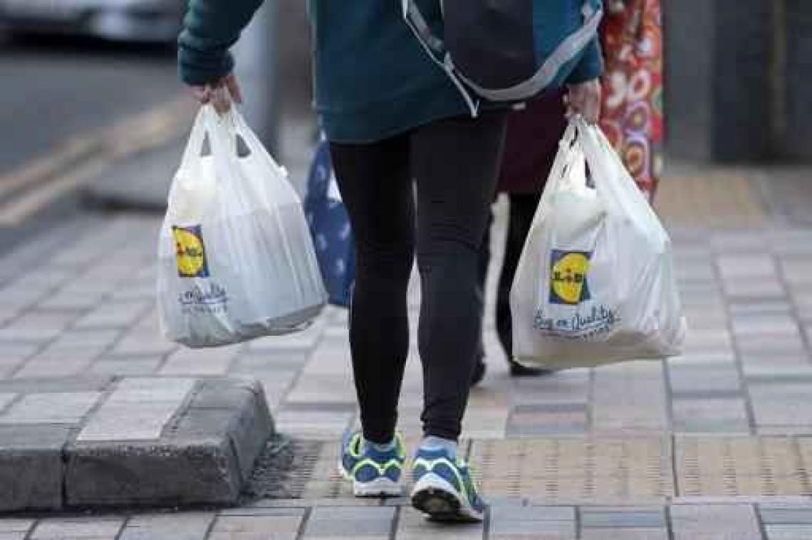 Lidl gaat geen plastic zakken meer verkopen aan de kassa