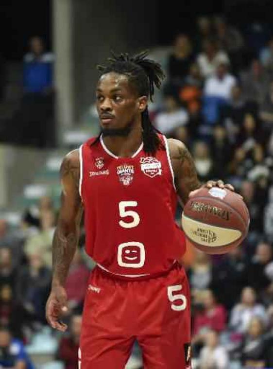 Euromillions Basket League - Antwerp herovert tweede plaats met vlotte zege tegen hekkensluiter Leuven