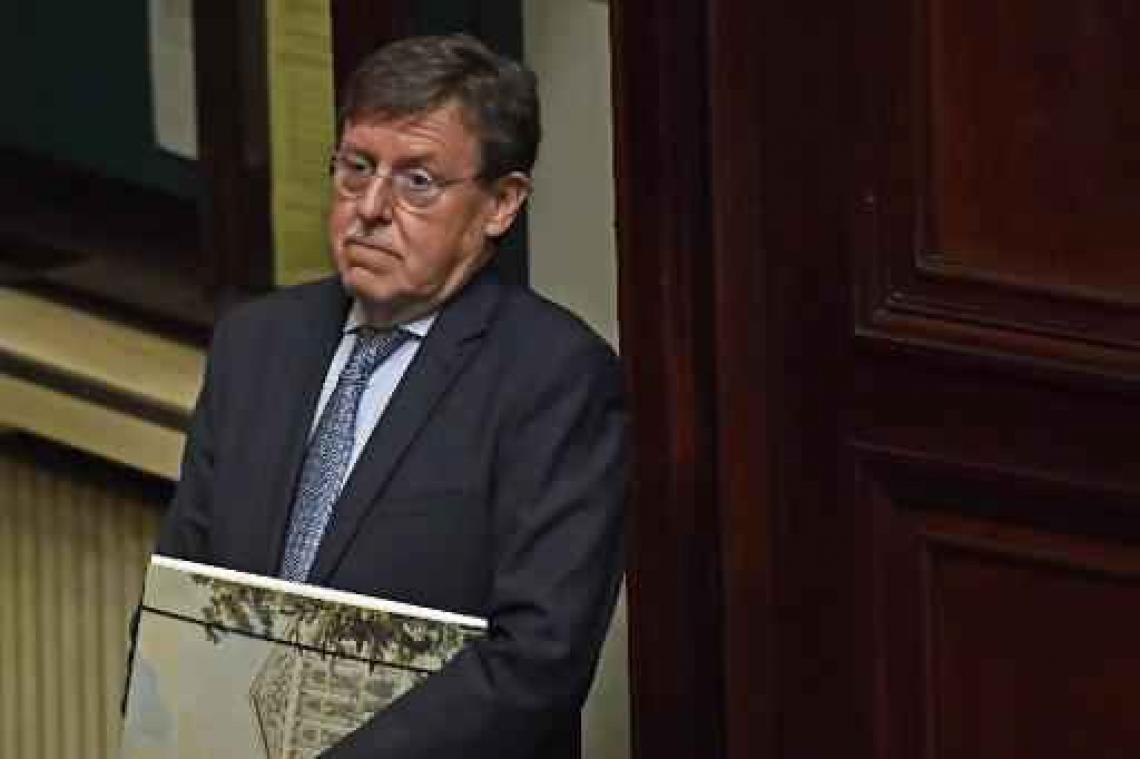 Slechts één vraag voor advocaat prins Laurent tijdens namiddagzitting