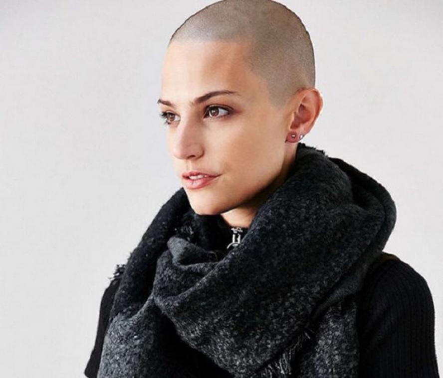Dit model vecht voor haar carrière en voor haar leven