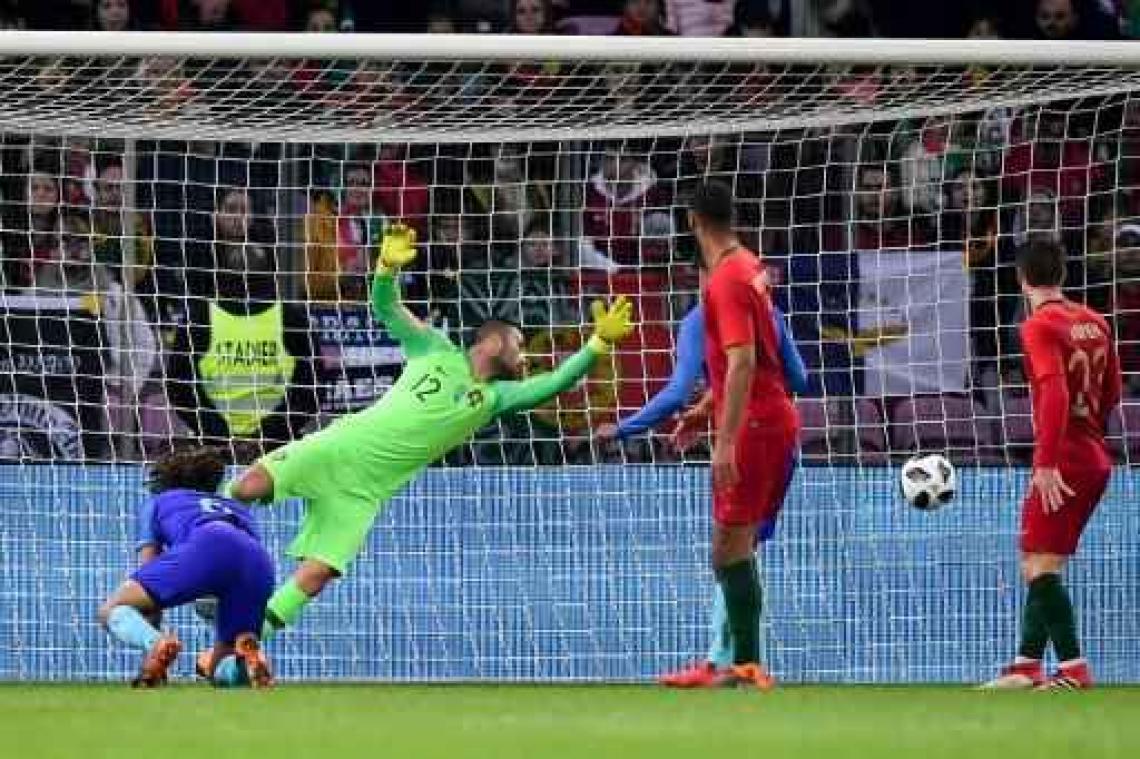 Vriendschappelijk voetbal - Herboren Oranje verslaat Europees kampioen Portugal met 3-0