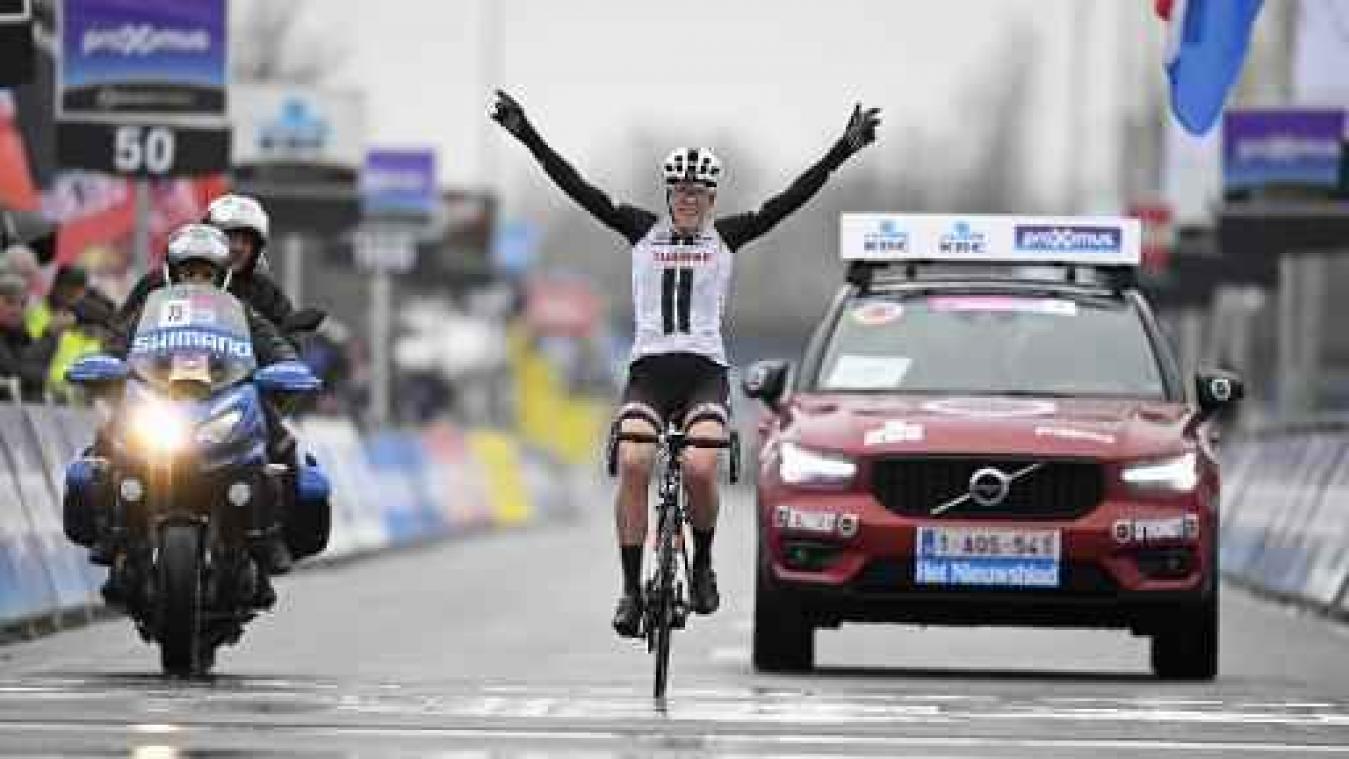 Ellen van Dijk rondt vlucht succesvol af