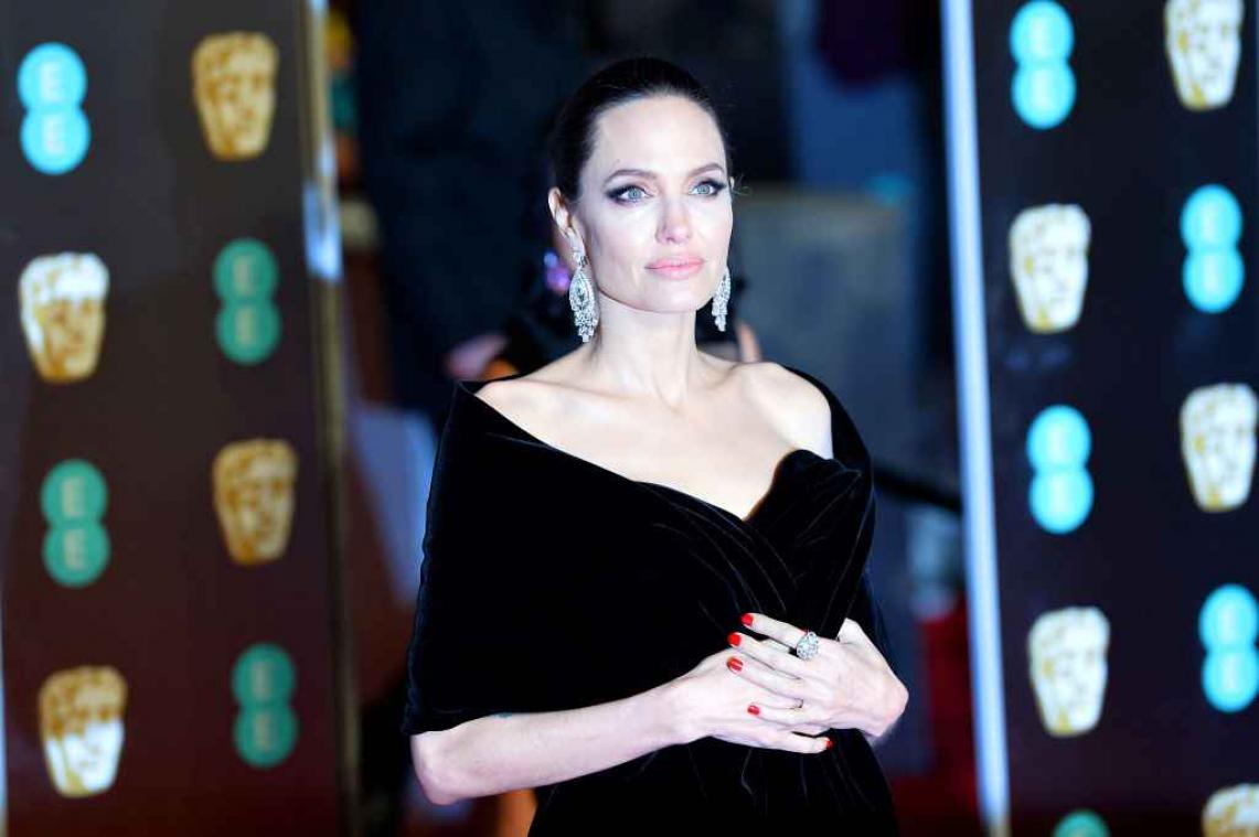 "Angelina Jolie heeft geen interesse in daten"