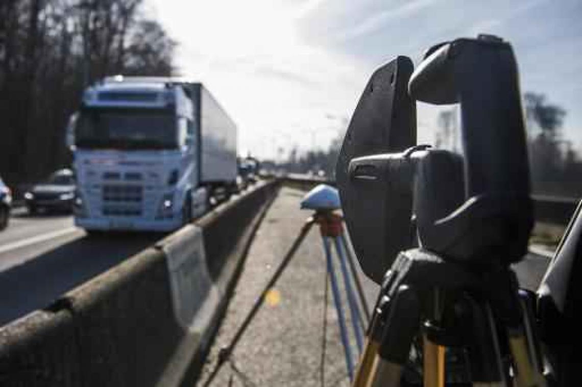 Vlaanderen voert niet half zoveel controles uit op vrachtwagens als Europa vraagt