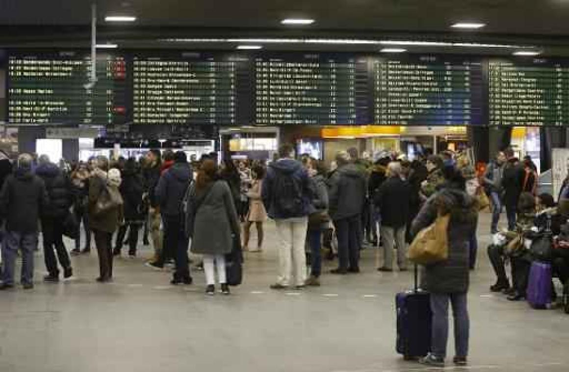 Treinverkeer richting kust deze voormiddag zwaar gehinderd in Brussel