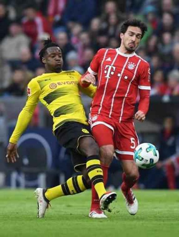 Belgen in het buitenland - Bayern mept Dortmund al na 45 minuten tegen het canvas