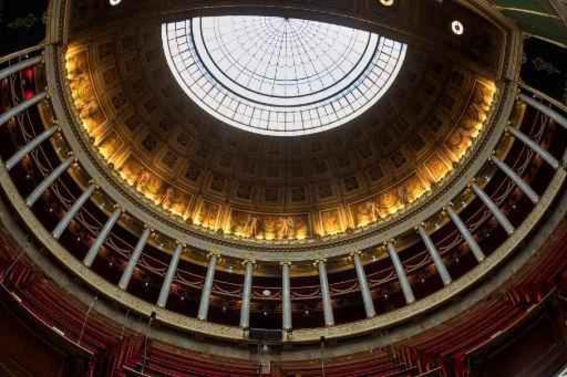 Vanaf 2022 bijna derde minder parlementairen in Frans parlement