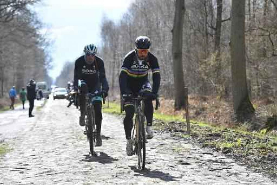 Peter Sagan verkent de kasseien