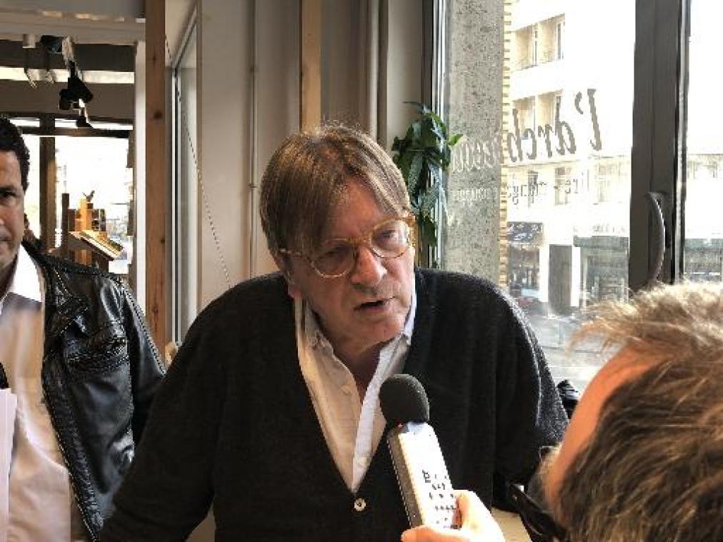 La Grande Marche pour l'Europe met Verhofstadt van start gegaan in Brussel