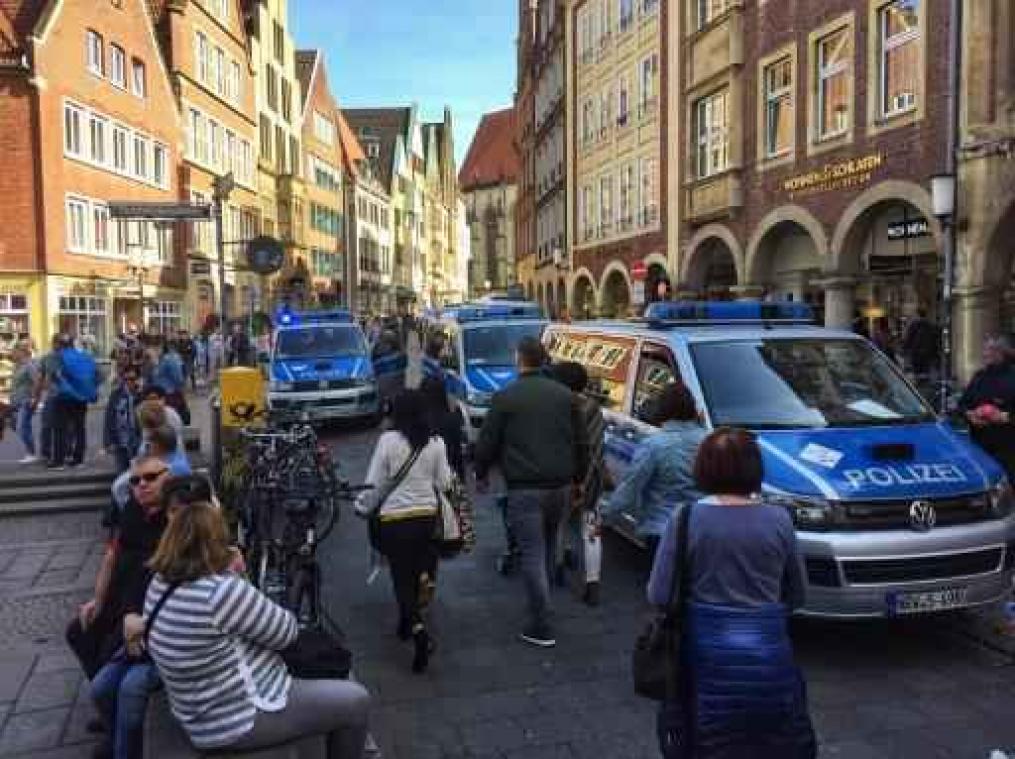 Politie zoekt nog twee mededaders van aanslag in Münster