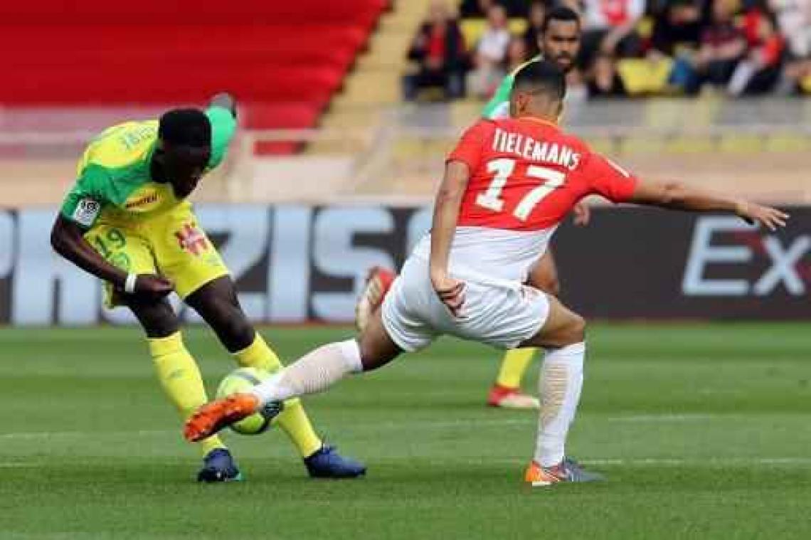 Belgen in het buitenland - Tielemans wint met Monaco, Fiorentina verrast AS Roma en Nainggolan