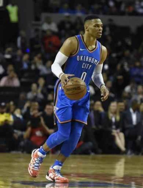 Pelicans, Spurs en Thunder plaatsen zich voor play-offs