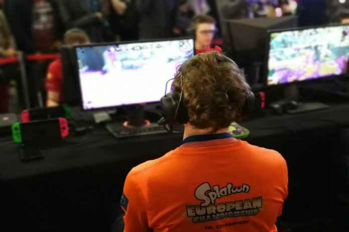 Metro moedigt Belgisch team aan  op Europees kampioenschap Splatoon