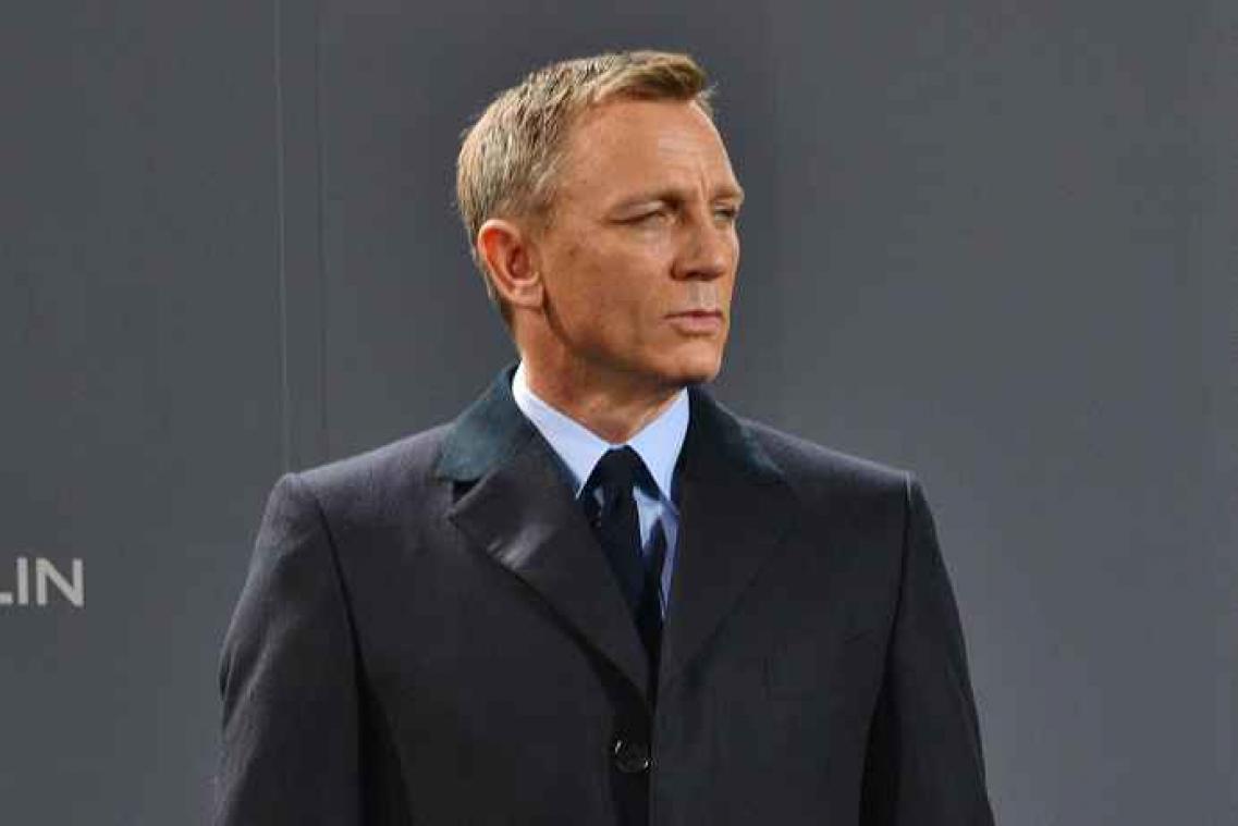 James Bond verkoopt zijn Aston Martin
