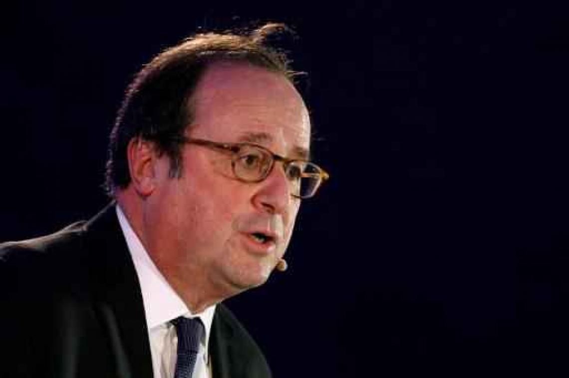 Hollande kapittelt Macron in nieuw boek
