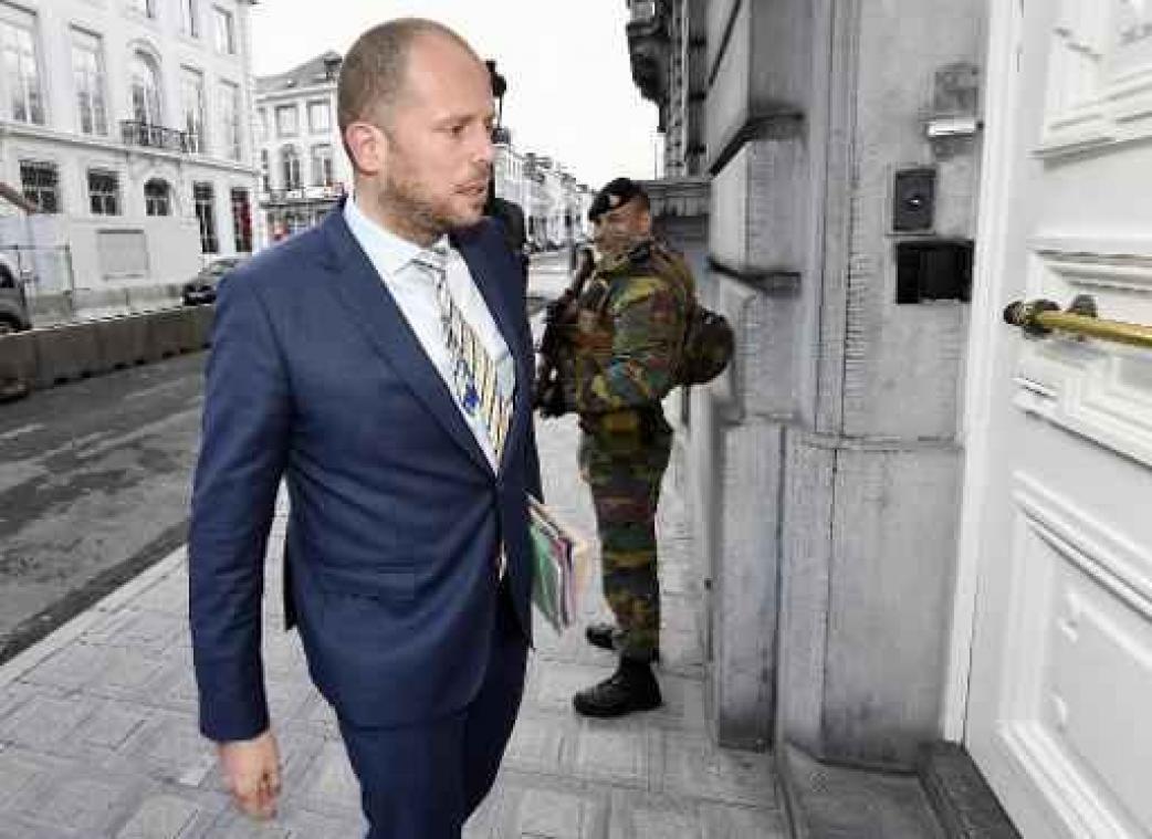 Francken investeert 2,3 miljoen euro in geestelijke gezondheidszorg asielzoekers
