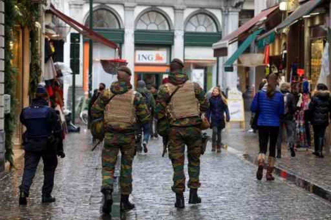 Operationele reservisten van Defensie in de straten van Brussel