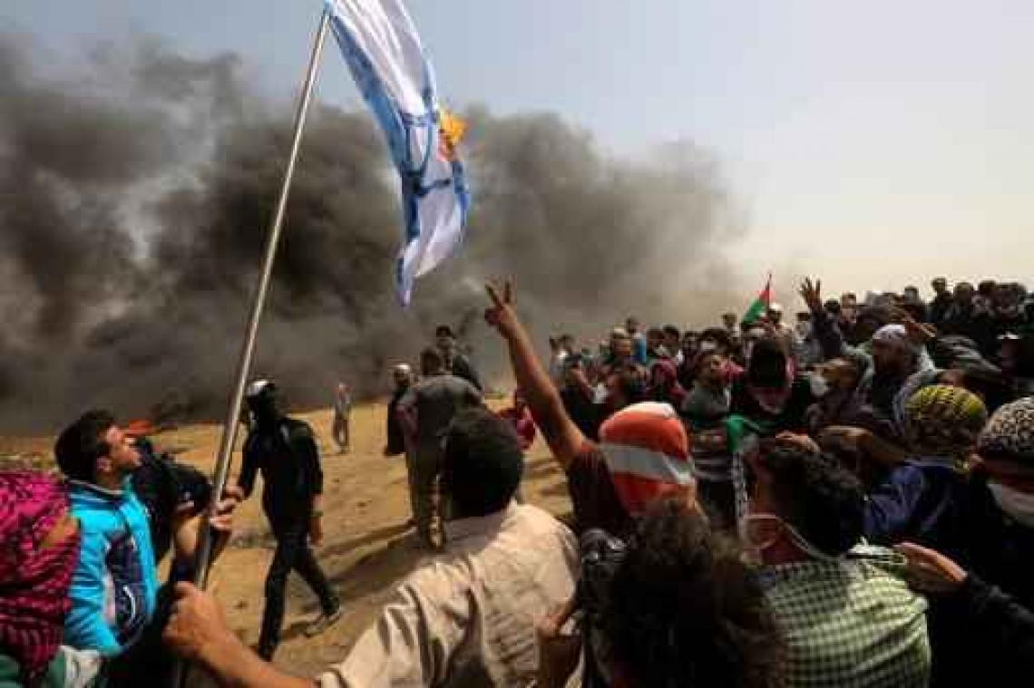 Dode en meer dan 700 gewonden bij nieuwe protesten aan de grens met Israël