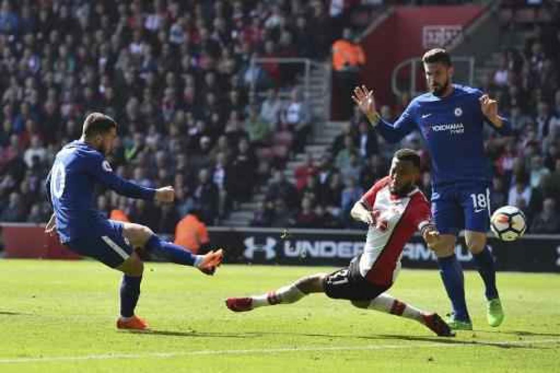 Chelsea kruipt na rust recht bij Southampton, Hazard maakt eerste goal in twee maanden