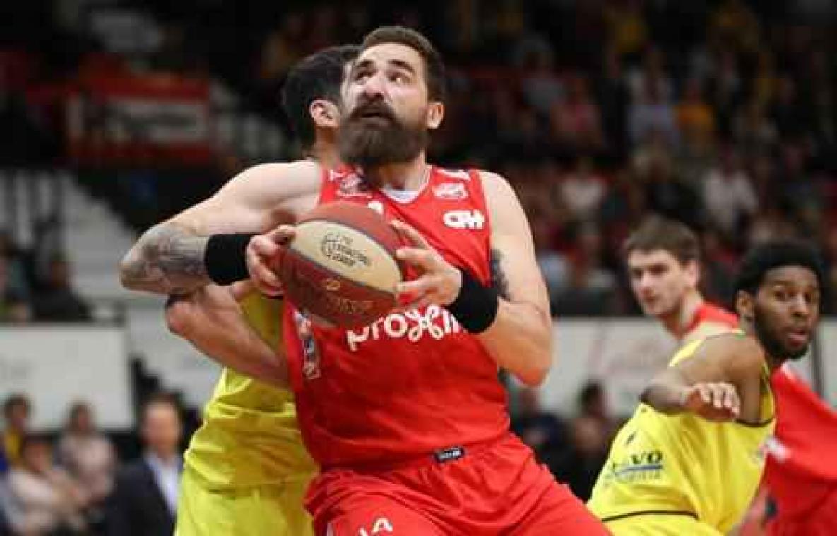 Euromillions Basket League - Oostende te sterk voor Charleroi in Clasico