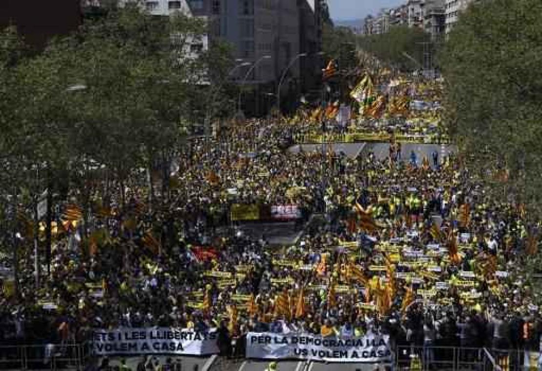 Duizenden betogen in Barcelona tegen gevangenschap separatistische leiders