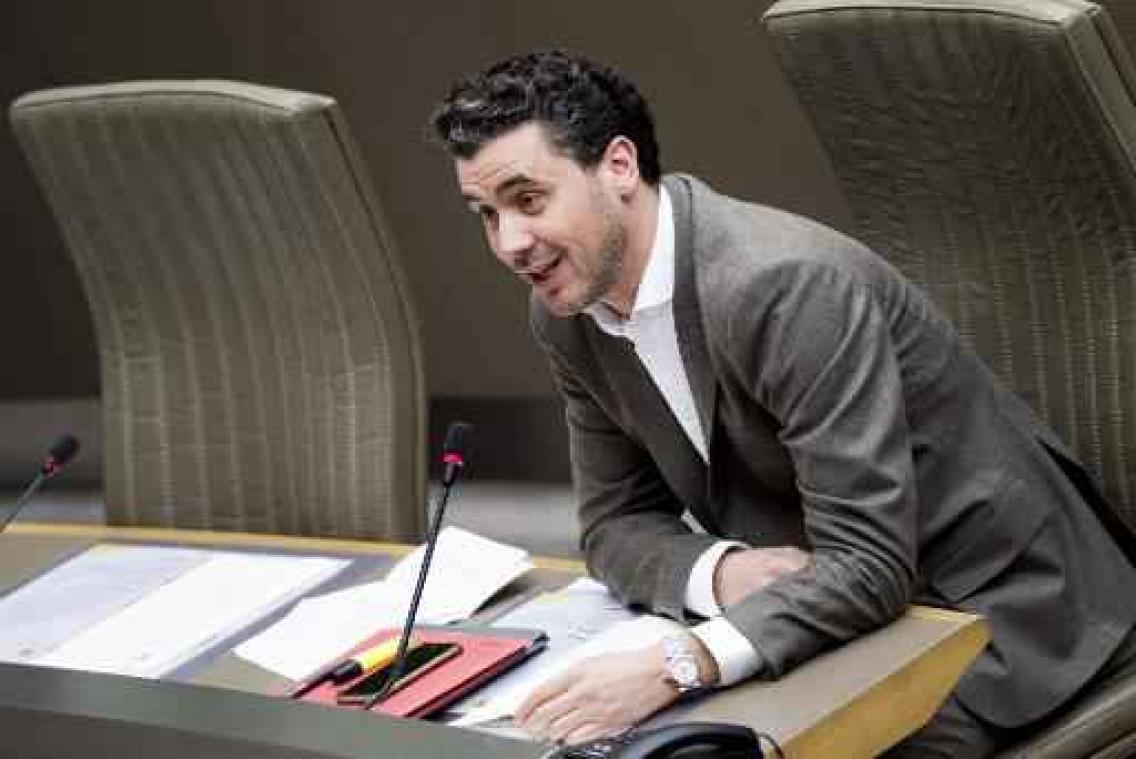 Plots zijn negentien zwarte kruispunten niet meer zwart