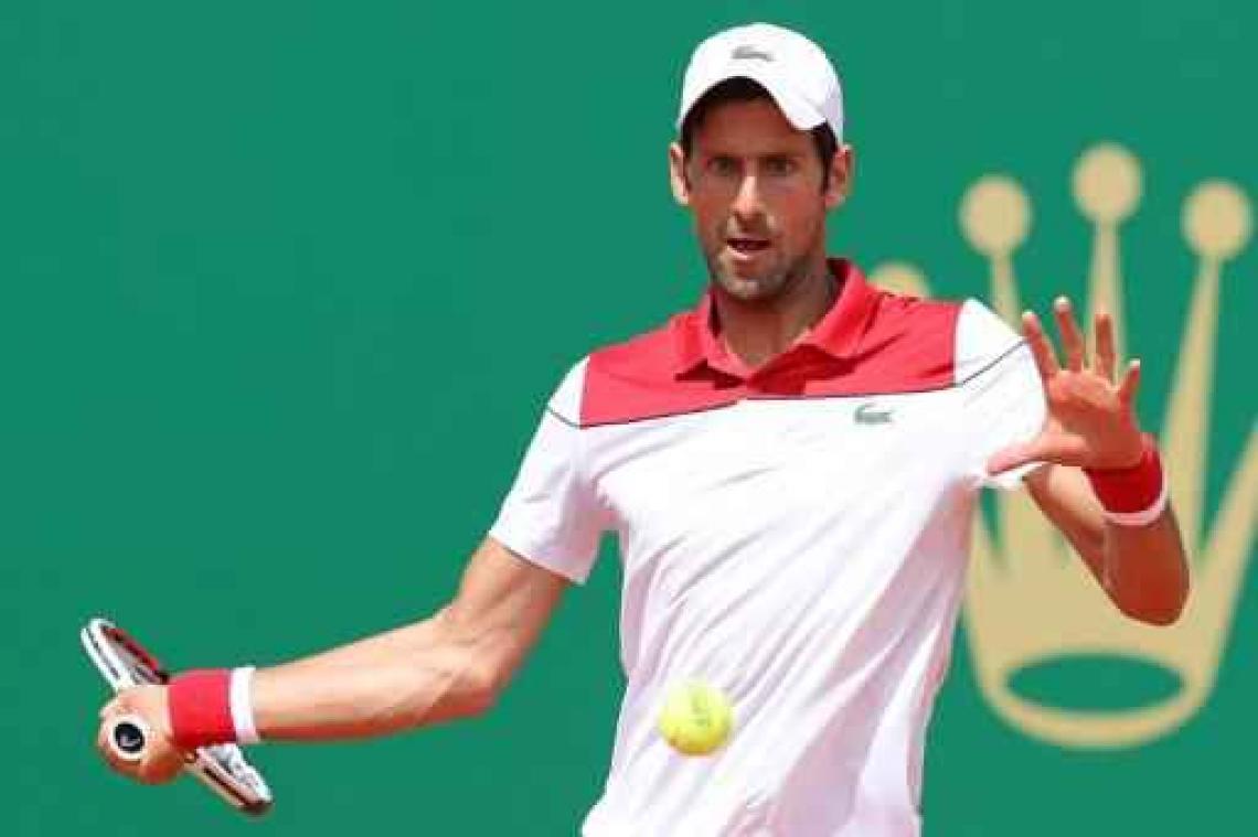 Novak Djokovic wint, na tien matchballen, ook tweede gravelmatch