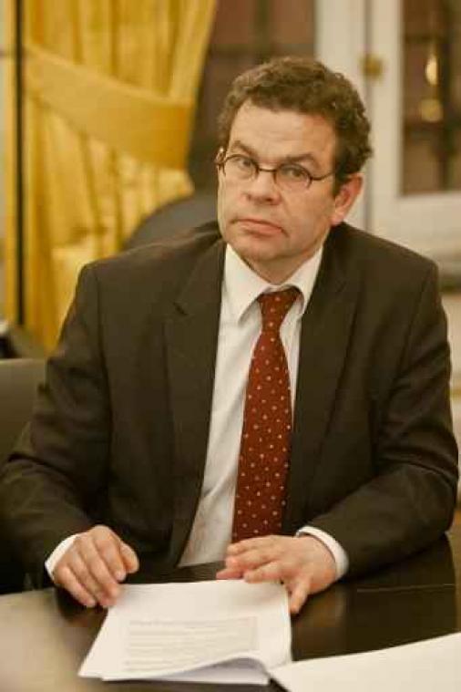 Kamer benoemt medewerker premier Michel tot voorzitter Comité I