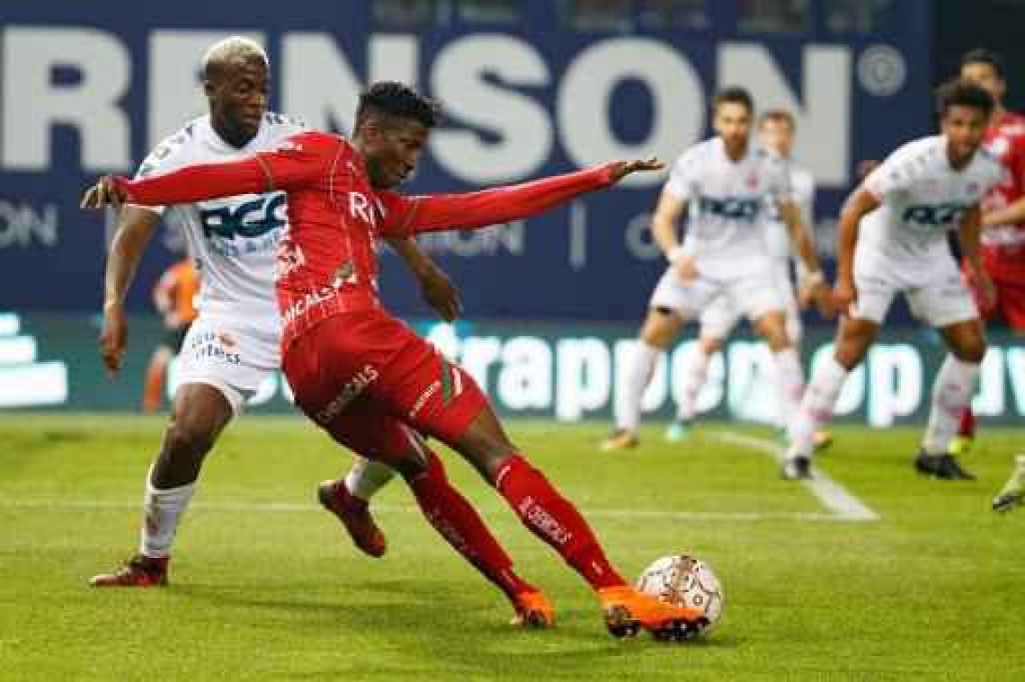 Jupiler Pro League - Zulte Waregem diept voorsprong op Kortrijk verder uit