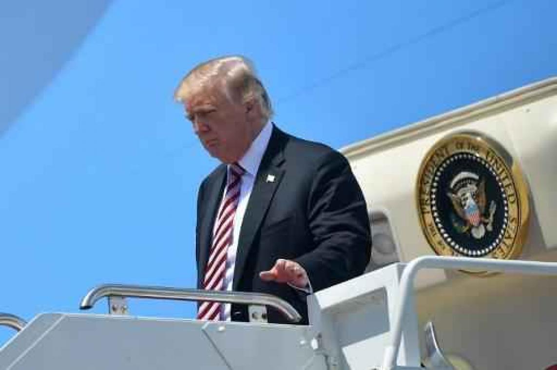 Democratische Partij klaagt Trump en Rusland aan voor "verraad" tijdens presidentscampagne