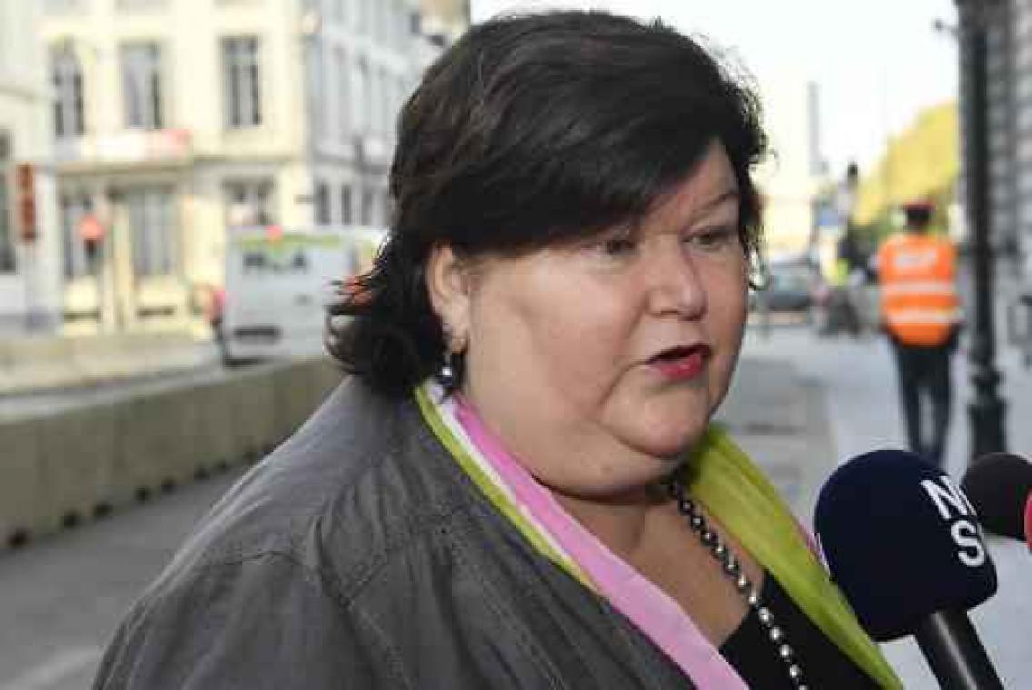 Sterke daling van aantal werknemers dat minder dan jaar thuis zit