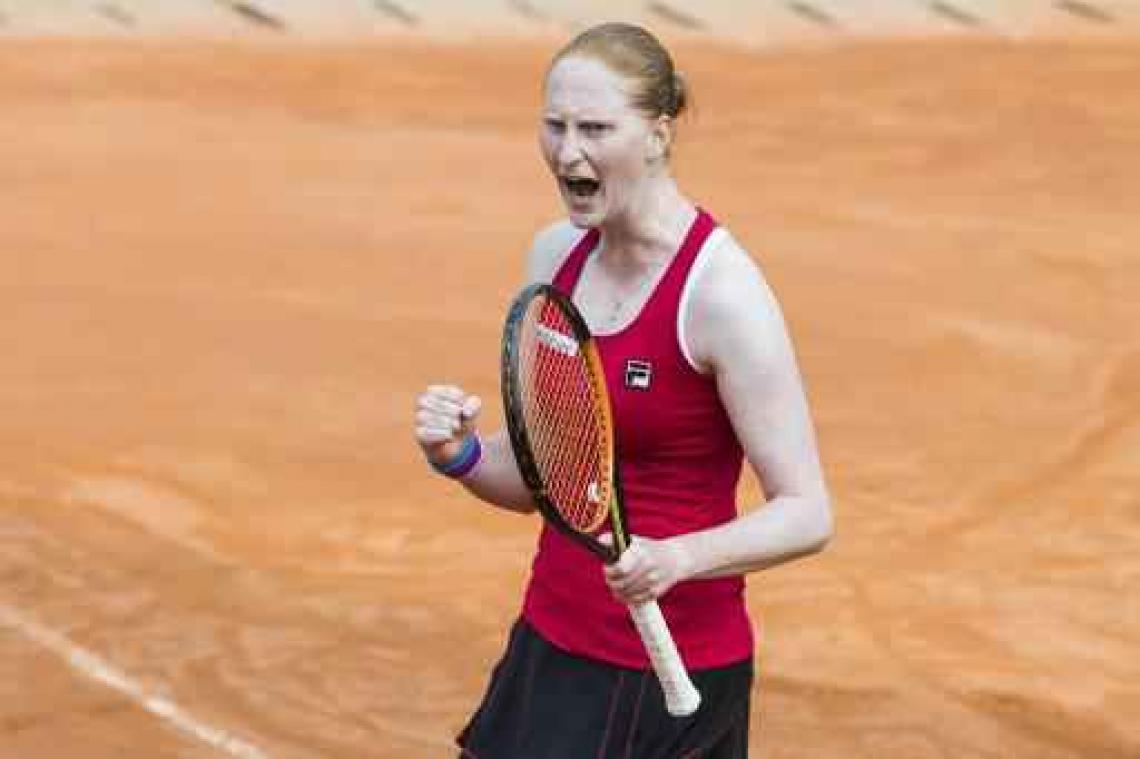 Fed Cup - België leidt met 2-0 na zege Van Uytvanck tegen Errani